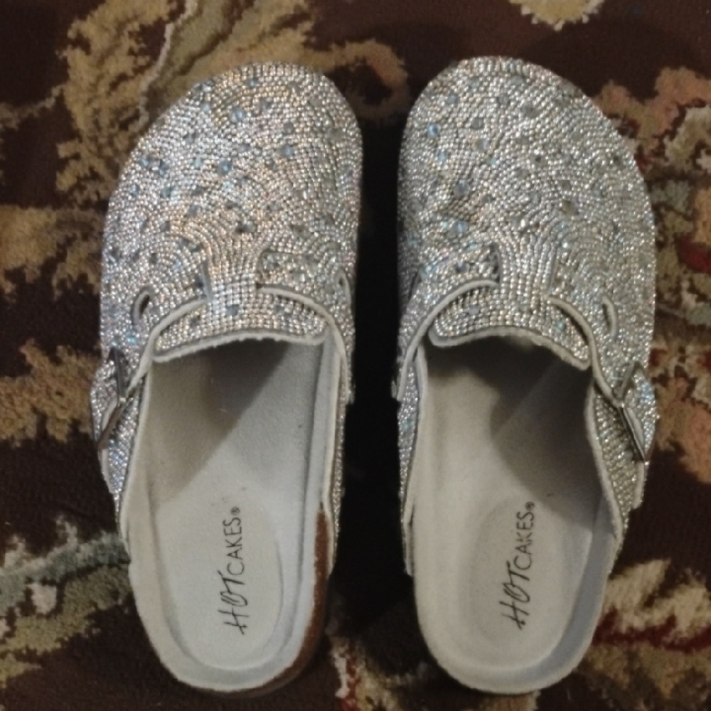 Hot Cakes Silver Women's Shoes
